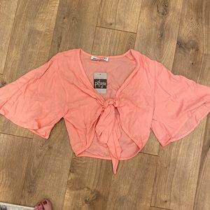 New with tags, coral Audrey 3+1 tie up crop top